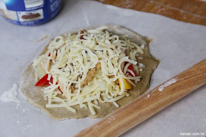 南投景點|HOHOCHA喝喝茶·台灣香日月潭紅茶廠~紅茶導覽、揉茶DIY、Pizza DIY、黃金品茗、混茶初體驗!玩上一整天也沒問題! - 台南好Food遊