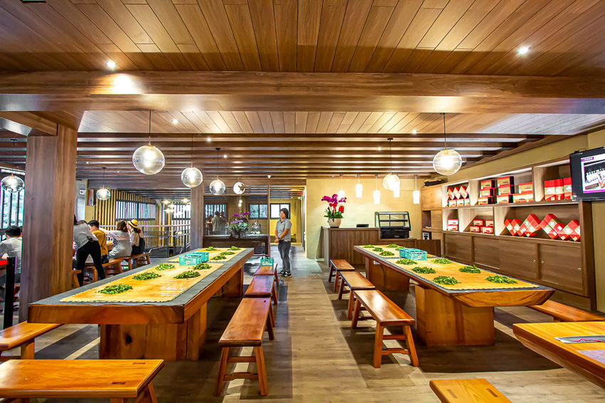 南投景點，HOHOCHA喝喝茶~台灣香日月潭紅茶廠，全台最大紅茶觀光工廠!免門票入園奉茶，吃吃喝喝DIY，還能拍拍美照很不賴。 - 微笑Joe幸運