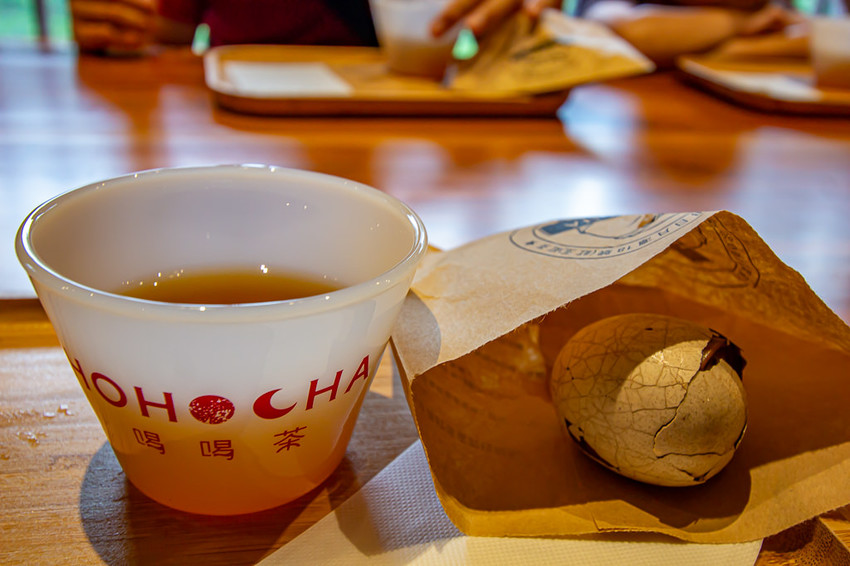 南投景點，HOHOCHA喝喝茶~台灣香日月潭紅茶廠，全台最大紅茶觀光工廠!免門票入園奉茶，吃吃喝喝DIY，還能拍拍美照很不賴。 - 微笑Joe幸運