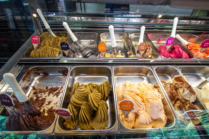 南投景點，HOHOCHA喝喝茶~台灣香日月潭紅茶廠，全台最大紅茶觀光工廠!免門票入園奉茶，吃吃喝喝DIY，還能拍拍美照很不賴。 - 微笑Joe幸運