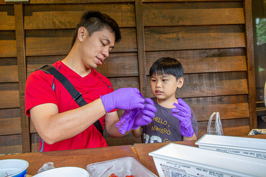南投景點，HOHOCHA喝喝茶~台灣香日月潭紅茶廠，全台最大紅茶觀光工廠!免門票入園奉茶，吃吃喝喝DIY，還能拍拍美照很不賴。 - 微笑Joe幸運