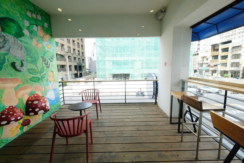 太卡啡自強店營業時間