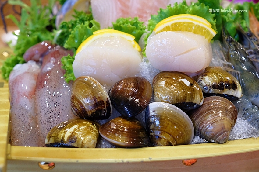 滿足鍋物。史上最狂火鍋店，當月壽星消費直接送龍蝦，這間就連韓星來台都指名要吃它！ @蹦啾♥謝蘿莉 La vie heureuse