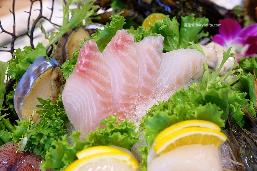 滿足鍋物。史上最狂火鍋店，當月壽星消費直接送龍蝦，這間就連韓星來台都指名要吃它！ @蹦啾♥謝蘿莉 La vie heureuse