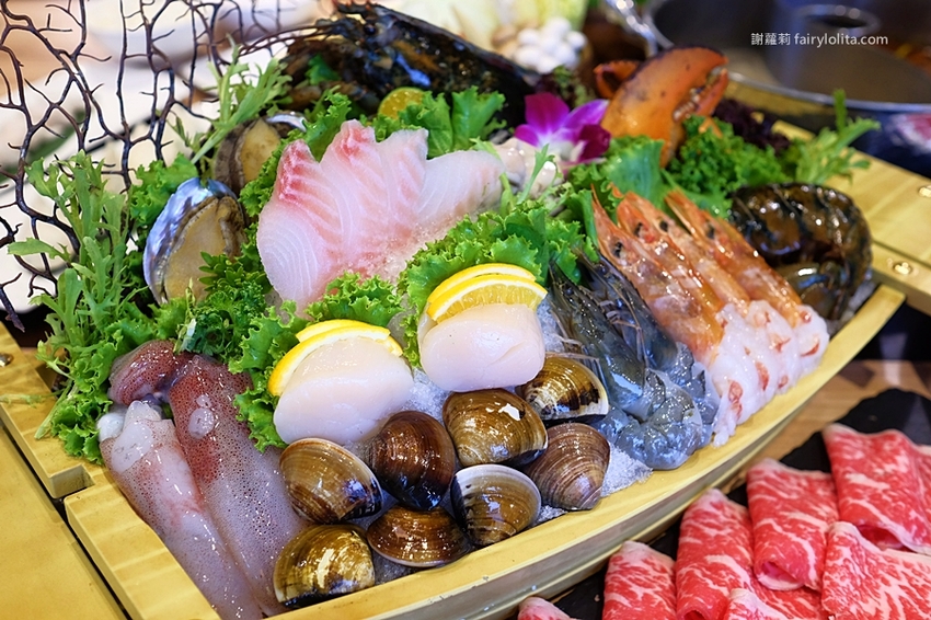 滿足鍋物。史上最狂火鍋店，當月壽星消費直接送龍蝦，這間就連韓星來台都指名要吃它！ @蹦啾♥謝蘿莉 La vie heureuse