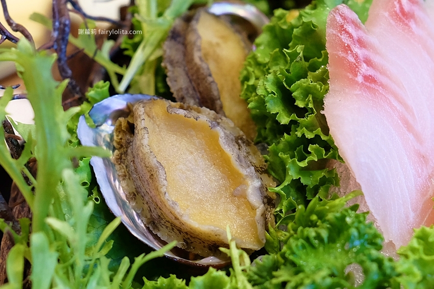 滿足鍋物。史上最狂火鍋店，當月壽星消費直接送龍蝦，這間就連韓星來台都指名要吃它！ @蹦啾♥謝蘿莉 La vie heureuse