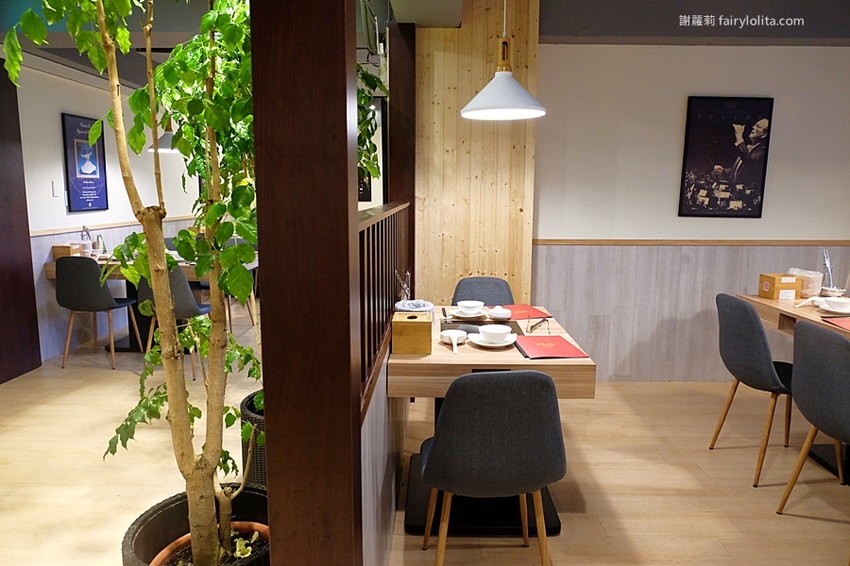 滿足鍋物。史上最狂火鍋店，當月壽星消費直接送龍蝦，這間就連韓星來台都指名要吃它！ @蹦啾♥謝蘿莉 La vie heureuse