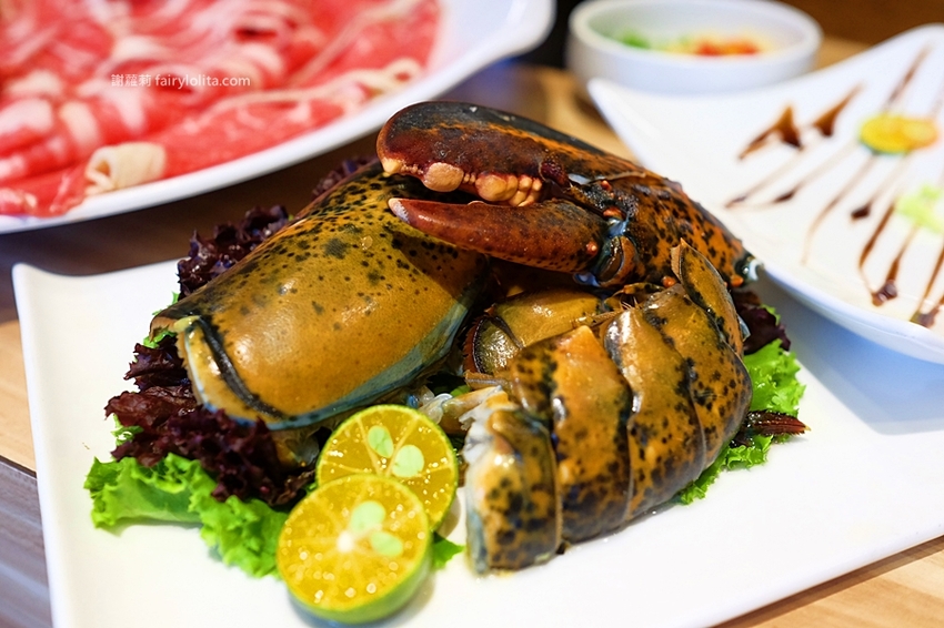 滿足鍋物。史上最狂火鍋店，當月壽星消費直接送龍蝦，這間就連韓星來台都指名要吃它！ @蹦啾♥謝蘿莉 La vie heureuse