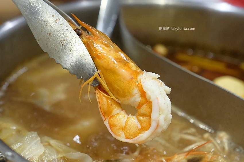 滿足鍋物。史上最狂火鍋店，當月壽星消費直接送龍蝦，這間就連韓星來台都指名要吃它！ @蹦啾♥謝蘿莉 La vie heureuse