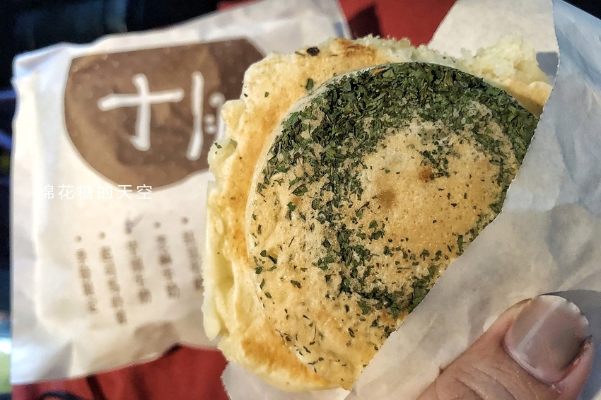 台中東勢必吃美食-超爆漿十月紅豆餅，選擇困難者還有雙口味唷