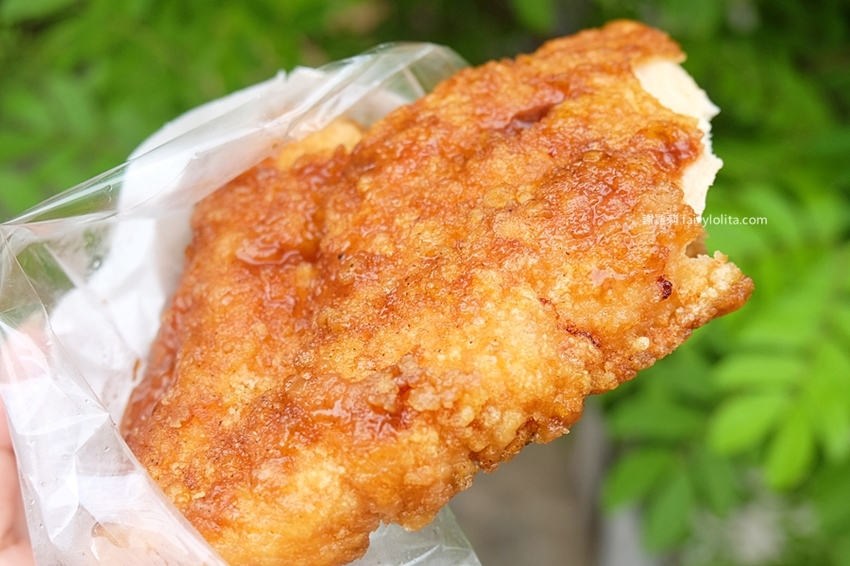 豪傳說雞排（原豪哥雞排）。為吃這家雞排等翻天，生意好到開店2小時老闆直接關鐵門！ @蹦啾♥謝蘿莉 La vie heureuse