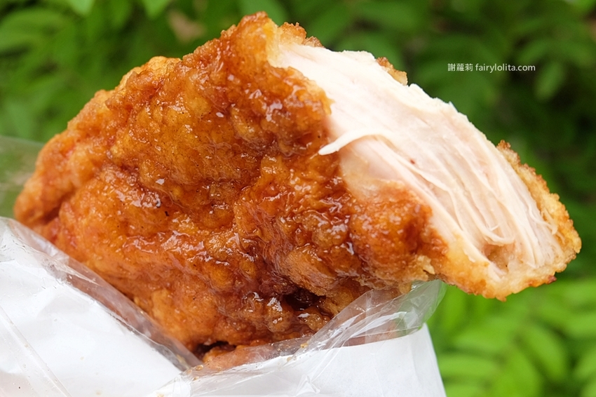 豪傳說雞排（原豪哥雞排）。為吃這家雞排等翻天，生意好到開店2小時老闆直接關鐵門！ @蹦啾♥謝蘿莉 La vie heureuse