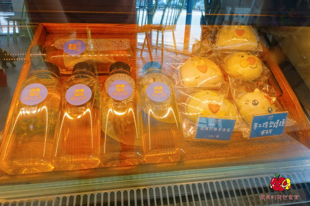 [食記] 新竹北區 - 藍屋子109號 特色咖啡廳 厚牛肉排帕尼尼 鬆軟可頌脆皮甜甜圈 在文青咖啡廳度過悠閒美好早晨