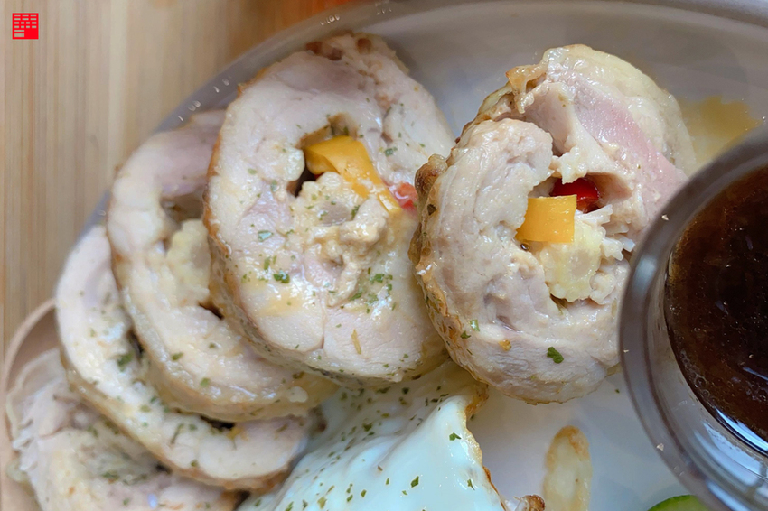 台中南屯美食/台中公益路商圈不限時有插座咖啡廳Zeller Coffee & Life 宅樂咖啡/家居!2層樓大空間舒適吃下