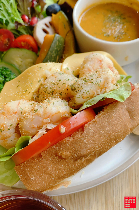 台中南屯美食/台中公益路商圈不限時有插座咖啡廳Zeller Coffee & Life 宅樂咖啡/家居!2層樓大空間舒適吃下