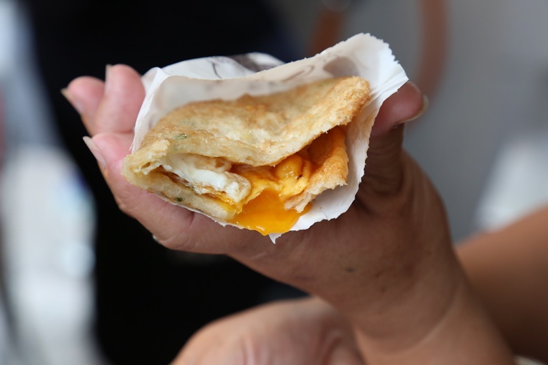 [台南]東區下午茶銅板點心推薦 Boom炸蛋蔥油餅台南仁和店