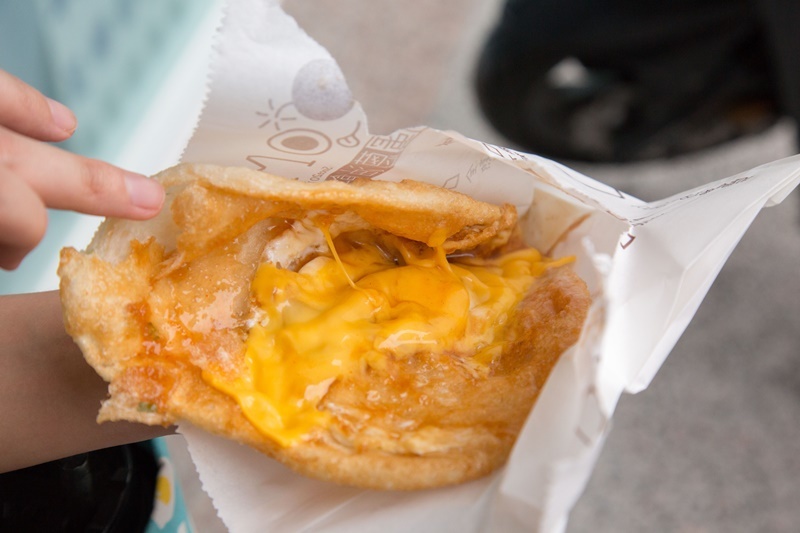 [台南]東區下午茶銅板點心推薦 Boom炸蛋蔥油餅台南仁和店