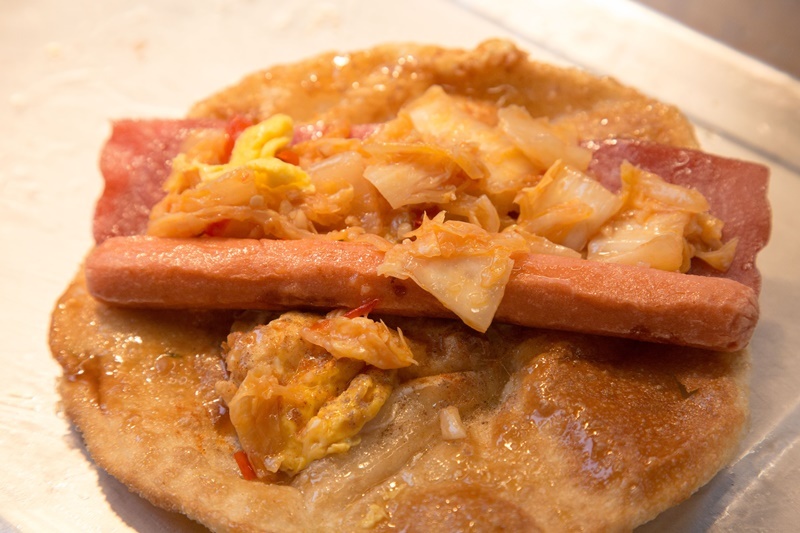 [台南]東區下午茶銅板點心推薦 Boom炸蛋蔥油餅台南仁和店