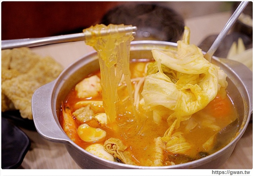 不限時、不收服務費、自助吧吃到飽還可以抽iPhone,全台鍋賣局只有這裡獨家舉辦