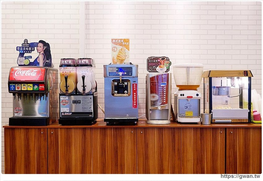 不限時、不收服務費、自助吧吃到飽還可以抽iPhone,全台鍋賣局只有這裡獨家舉辦