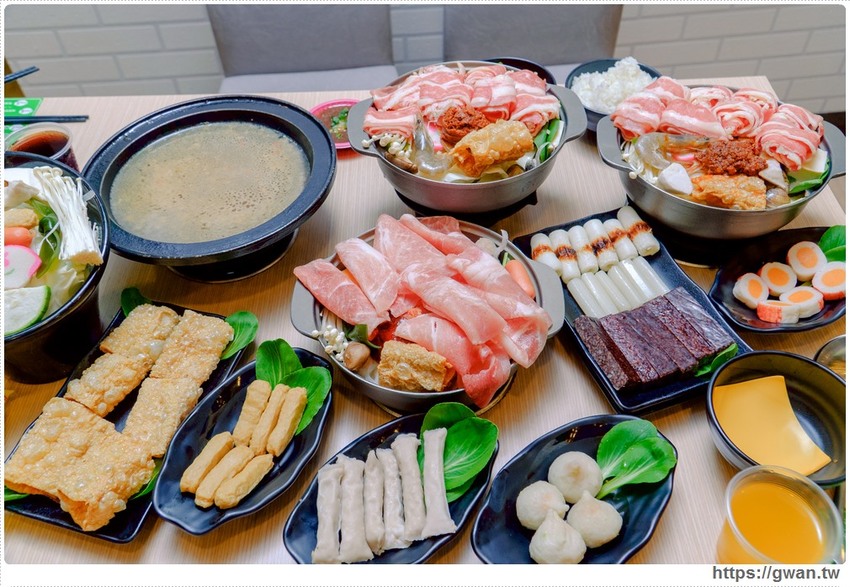 百元火鍋店新開幕～最低130元、用餐不限時、不收服務費還有歡樂吧吃到飽，父親節前肉量再加倍，用餐人潮多到止不住！