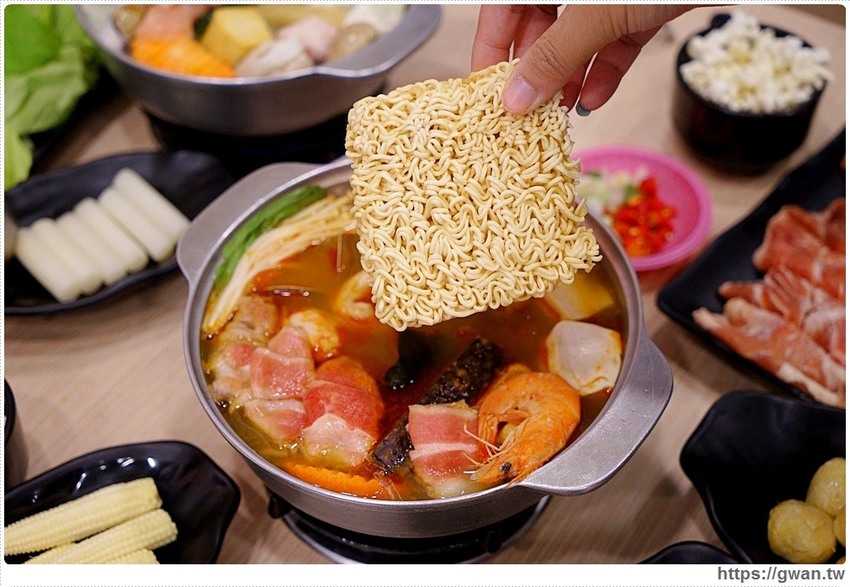 不限時、不收服務費、自助吧吃到飽還可以抽iPhone,全台鍋賣局只有這裡獨家舉辦