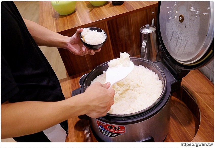 不限時、不收服務費、自助吧吃到飽還可以抽iPhone,全台鍋賣局只有這裡獨家舉辦