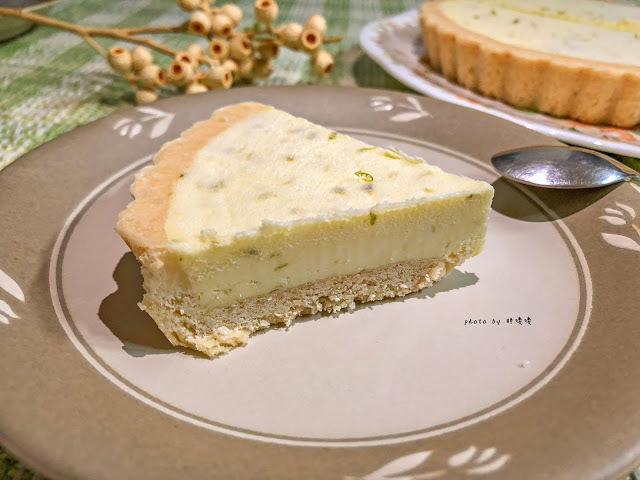 【宅配 美食】一事製菓🍋🍋🍋一生，做好一件事。台北超人氣檸檬塔，千層塔皮有層次，不愧是當家招牌，節日慶祝、解饞想吃都很推薦~