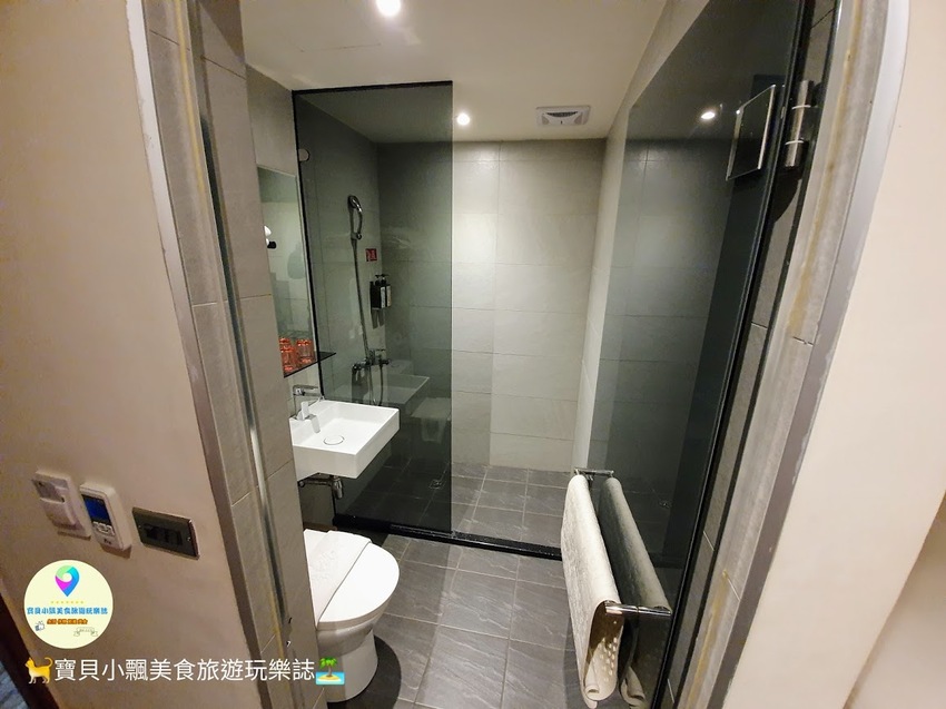 [住]台東 乾淨舒適 附近生活機能豐富 一旁鐵花村還可以夜晚漫步 旅人驛站鐵花文創二館