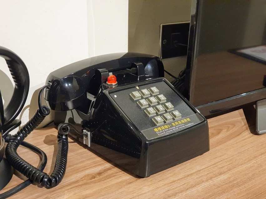 [住]台東 乾淨舒適 附近生活機能豐富 一旁鐵花村還可以夜晚漫步 旅人驛站鐵花文創二館