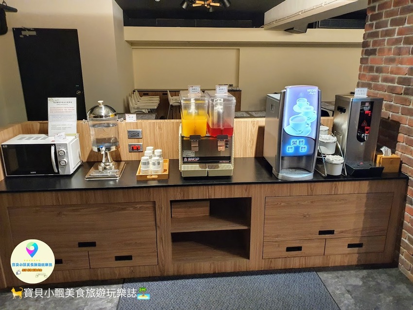 [住]台東 乾淨舒適 附近生活機能豐富 一旁鐵花村還可以夜晚漫步 旅人驛站鐵花文創二館