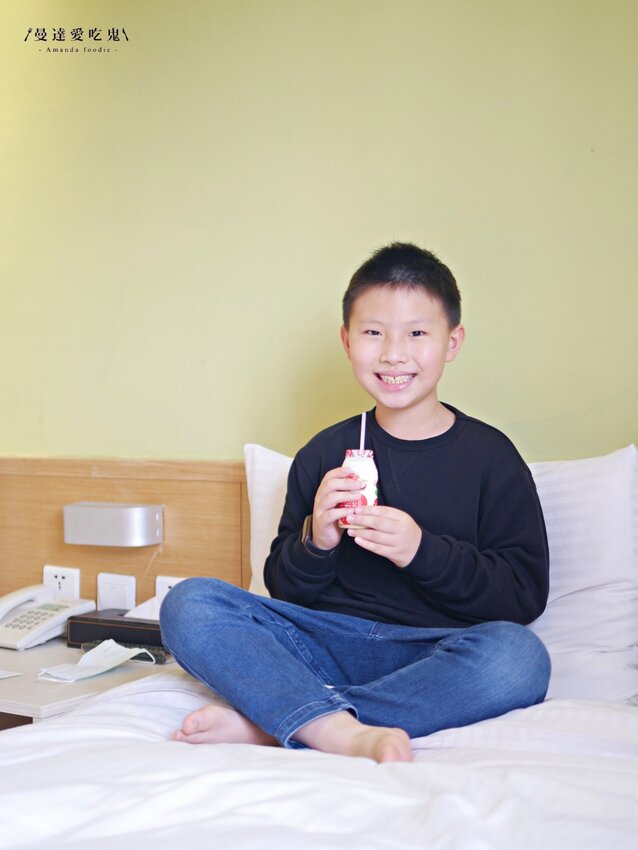 太好拍!期間限定出國風住宿旅遊體驗『葉綠宿旅館 Green Hotel』走路輕鬆逛逢甲夜市的優質台中住宿推薦!逢甲住宿|低碳旅館|台中好玩 - 曼達愛吃鬼