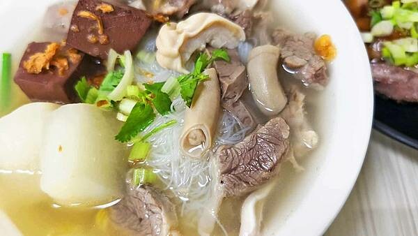 台北市大同區丹媽媽麵食館|隱藏在迪化街巷弄裡的隱藏版美食,只有附近上班族才知道