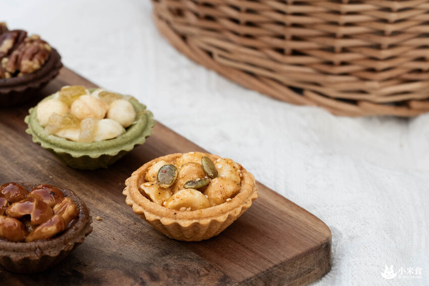 上信饌玉夏威夷豆塔｜花漾春月。不只健康，還豆你開心｜6種口味堅果塔｜台北伴手禮推薦｜健康零食｜母親節禮盒 - 小米食