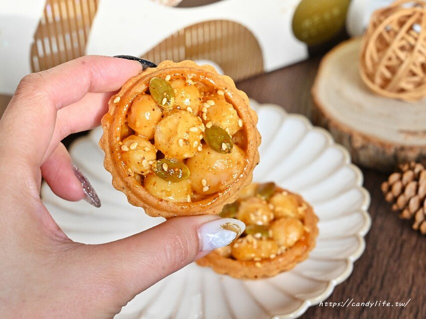 上信饌玉｜2025新春禮盒推薦！主打堅果塔，嚴選頂級食材，包裝精緻，送禮相宜 - 糖糖's 享食生活