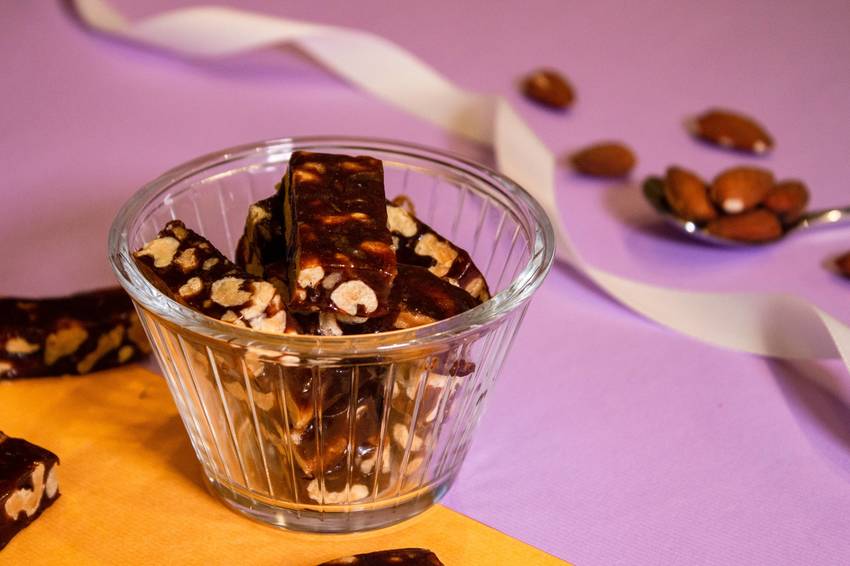 source: imgur.com 宅配美食|上信饌玉-今年中秋送禮的選擇,刷嘴又香甜可口的堅果點心