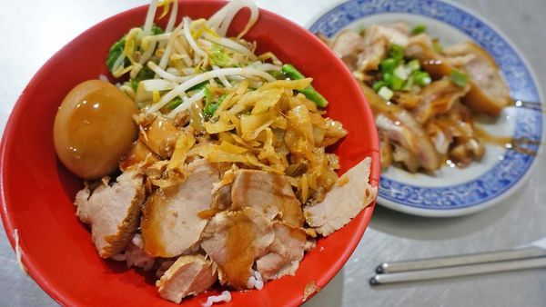 【板橋美食】阿同小吃店-在地人讚不絕口的平民小吃店