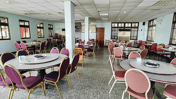 【台北溫泉】七窟溫泉餐廳｜１００元湯屋，陽明山裡的隱藏版溫泉，還有脆皮雞必吃！