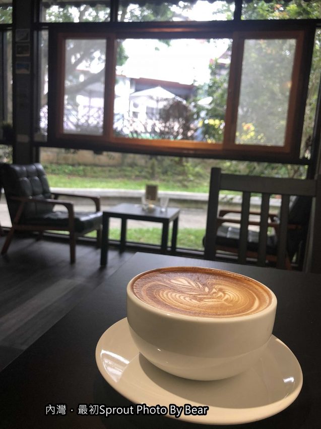 【新竹內灣】「最初Sprout（咖啡/輕食/千層蛋糕/生乳酪/日式庭院/文青工業風/近內灣戲院）」