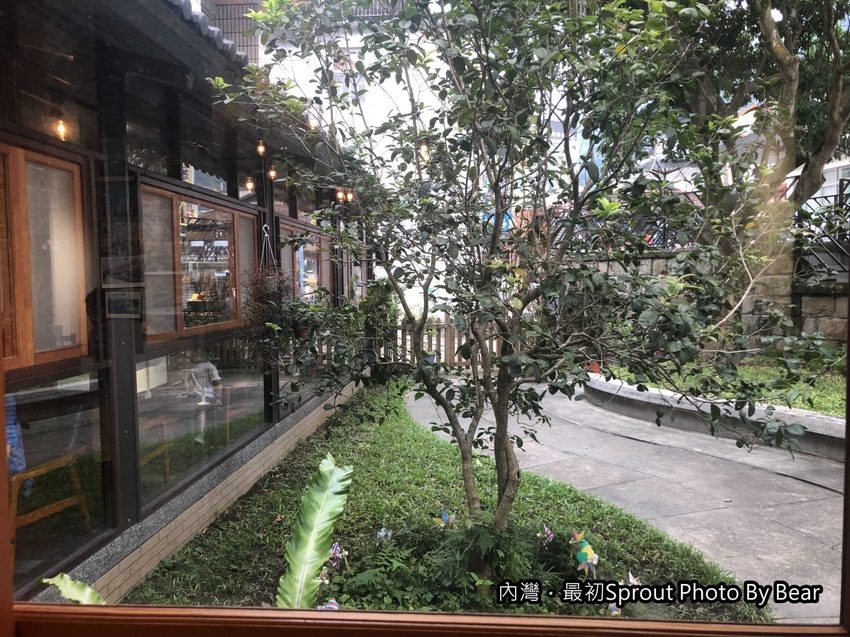 【新竹內灣】「最初Sprout（咖啡/輕食/千層蛋糕/生乳酪/日式庭院/文青工業風/近內灣戲院）」
