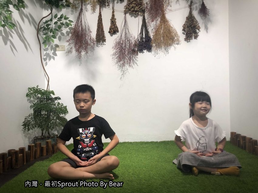 【新竹內灣】「最初Sprout（咖啡/輕食/千層蛋糕/生乳酪/日式庭院/文青工業風/近內灣戲院）」