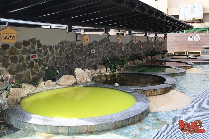 礁溪最浮誇六彩精油溫泉，讓孩子從陸上玩到水上都瘋狂的住宿空間：川湯春天旗艦館 - 熱血玩台南。跳躍新世界
