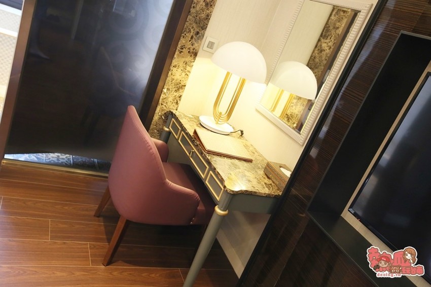 礁溪最浮誇六彩精油溫泉，讓孩子從陸上玩到水上都瘋狂的住宿空間：川湯春天旗艦館 - 熱血玩台南。跳躍新世界