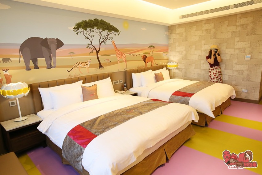 礁溪最浮誇六彩精油溫泉，讓孩子從陸上玩到水上都瘋狂的住宿空間：川湯春天旗艦館 - 熱血玩台南。跳躍新世界