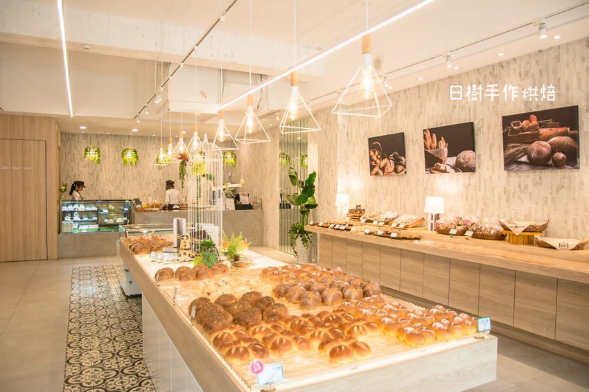 ｜高雄美食｜日樹手作烘焙，手感的溫度、充滿幸福的麵包香，清新小洋房烘焙坊 - 阿婷的旅行札記。