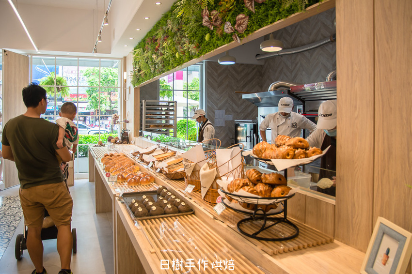 ｜高雄美食｜日樹手作烘焙，手感的溫度、充滿幸福的麵包香，清新小洋房烘焙坊 - 阿婷的旅行札記。