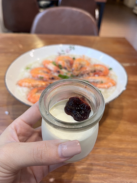 【宜蘭美食】礁溪泡溫泉後來碗熱騰騰的粥|爆炸多蝦|超浮誇海鮮