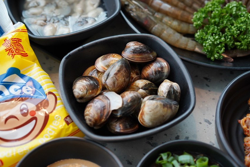 【Oh！Shabu精緻麻辣鍋物 x 挑戰新竹最低價】平日368元肉肉吃到飽、晚餐及假日499元吃到飽！鄰近新竹火車站