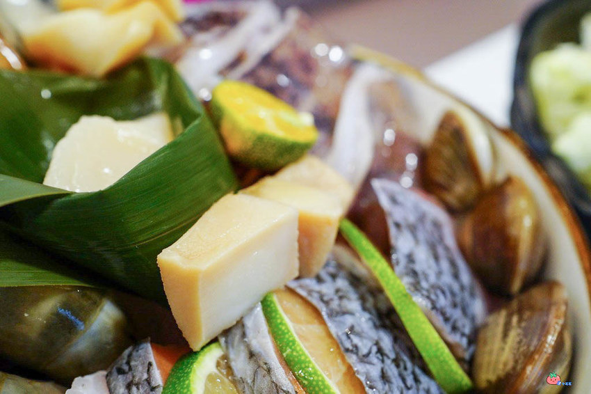 樹林秀泰 築間火鍋