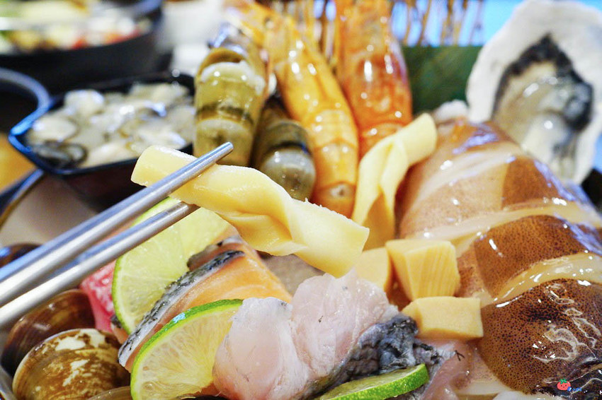 樹林秀泰 築間火鍋